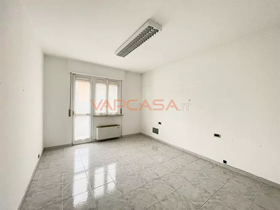 Immagine 2 di Appartamento in vendita  in CASNIDA a Treviglio