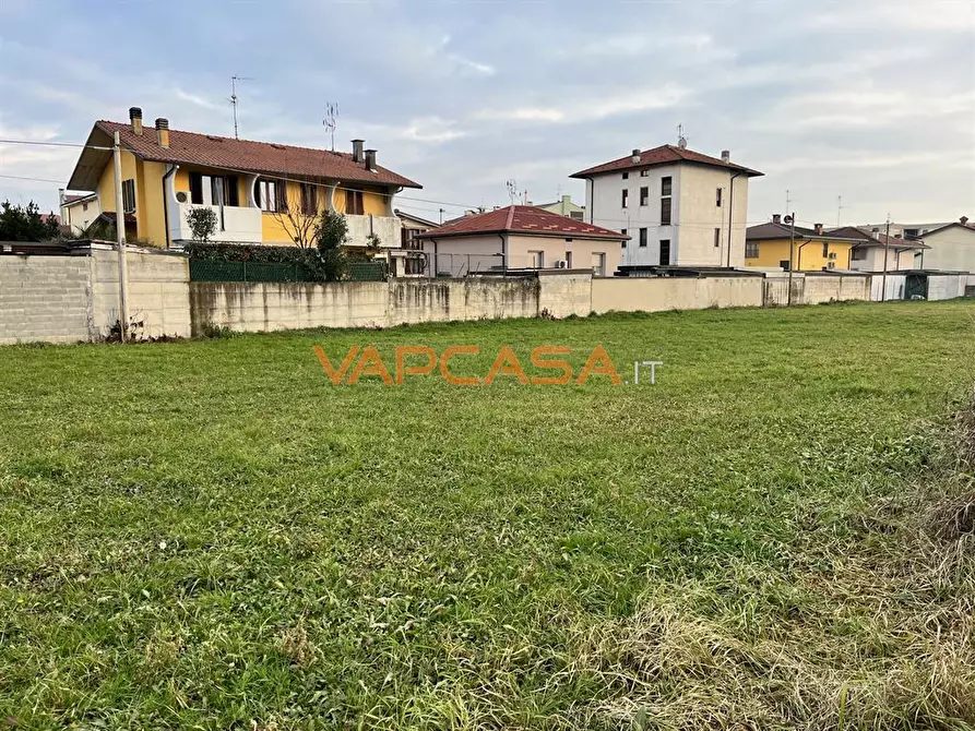 Immagine 6 di Appartamento in vendita  in VIA DELLE COSTELLAZIONI SNC a Romano Di Lombardia