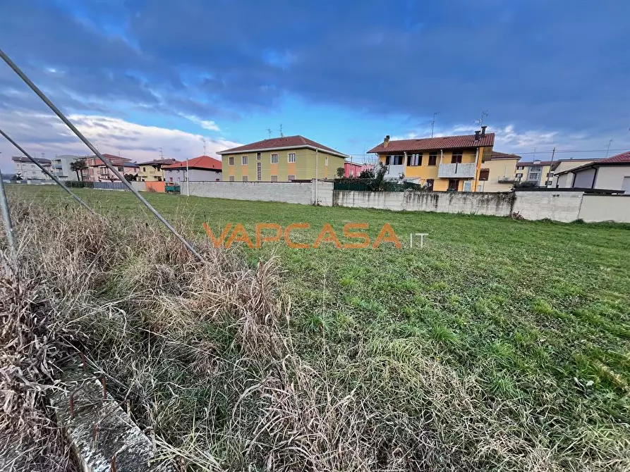 Immagine 2 di Appartamento in vendita  in VIA DELLE COSTELLAZIONI SNC a Romano Di Lombardia