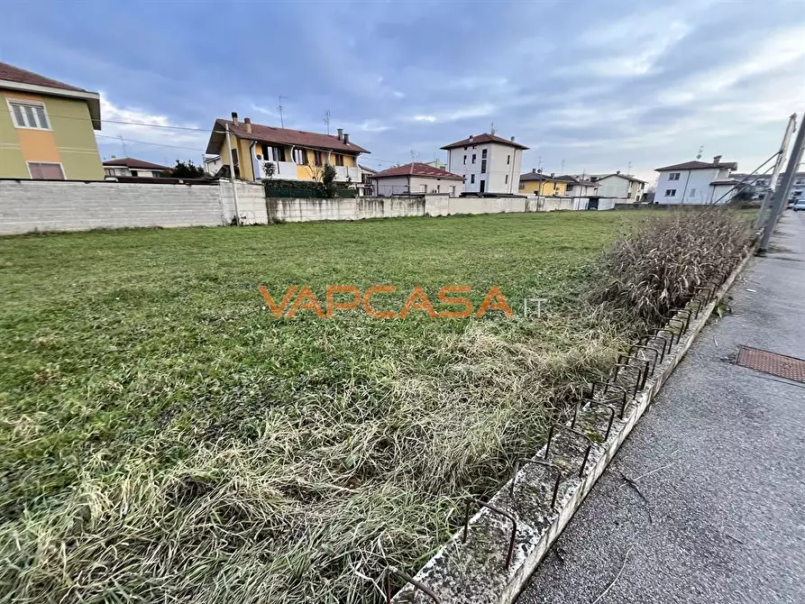 Immagine 5 di Appartamento in vendita  in VIA DELLE COSTELLAZIONI SNC a Romano Di Lombardia