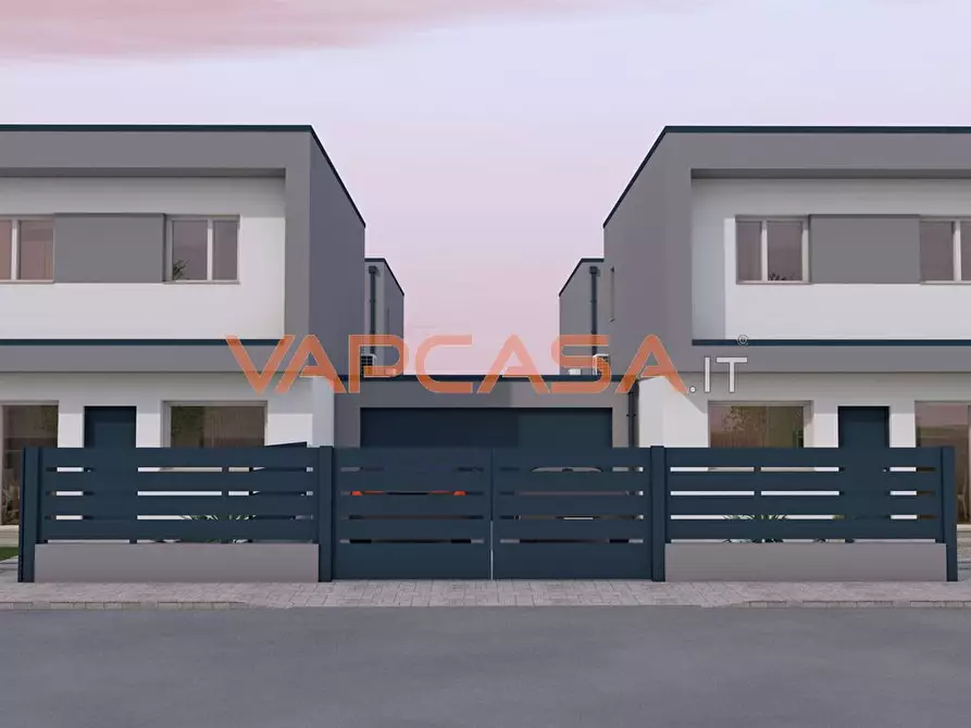 Immagine 5 di Villa in vendita  in VIA MARCONI SNC a Cortenuova