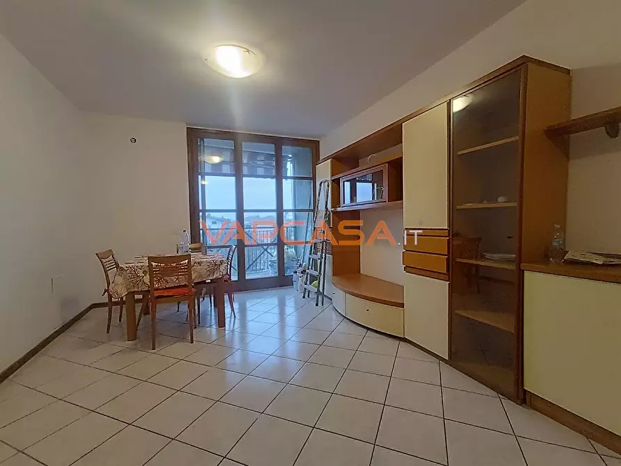 Immagine 8 di Appartamento in vendita  in VIA ISONZO a Romano Di Lombardia