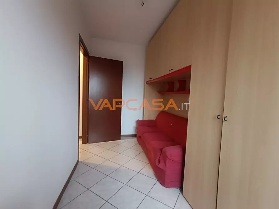 Immagine 2 di Appartamento in vendita  in VIA ISONZO a Romano Di Lombardia