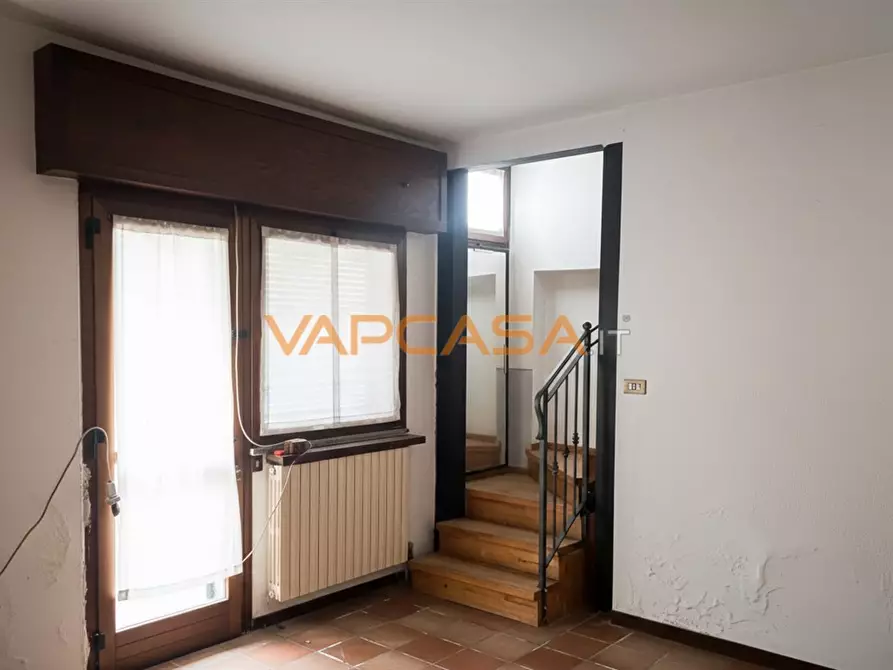 Immagine 8 di Casa indipendente in vendita  in Via Giacomo Leopardi a Barbata