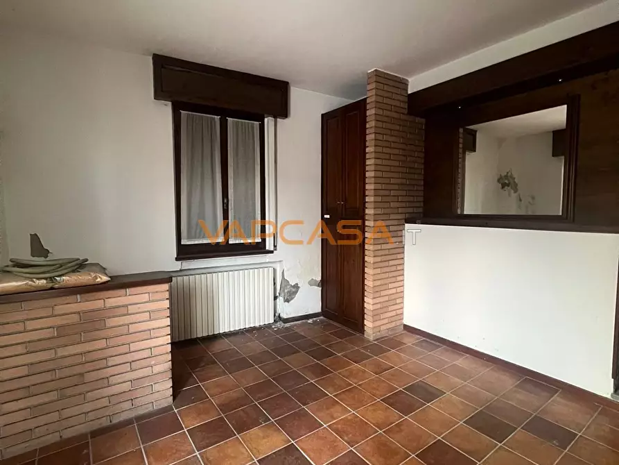 Immagine 3 di Casa indipendente in vendita  in Via Giacomo Leopardi a Barbata