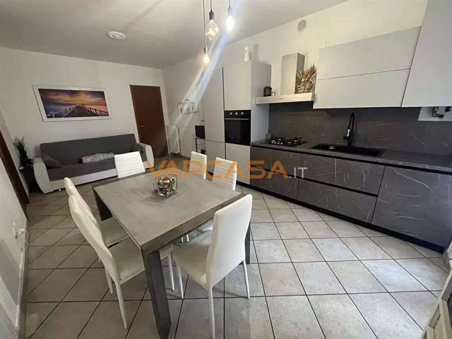 Immagine 1 di Appartamento in vendita  in VIA DELLE RONCHE a Casale Cremasco-Vidolasco