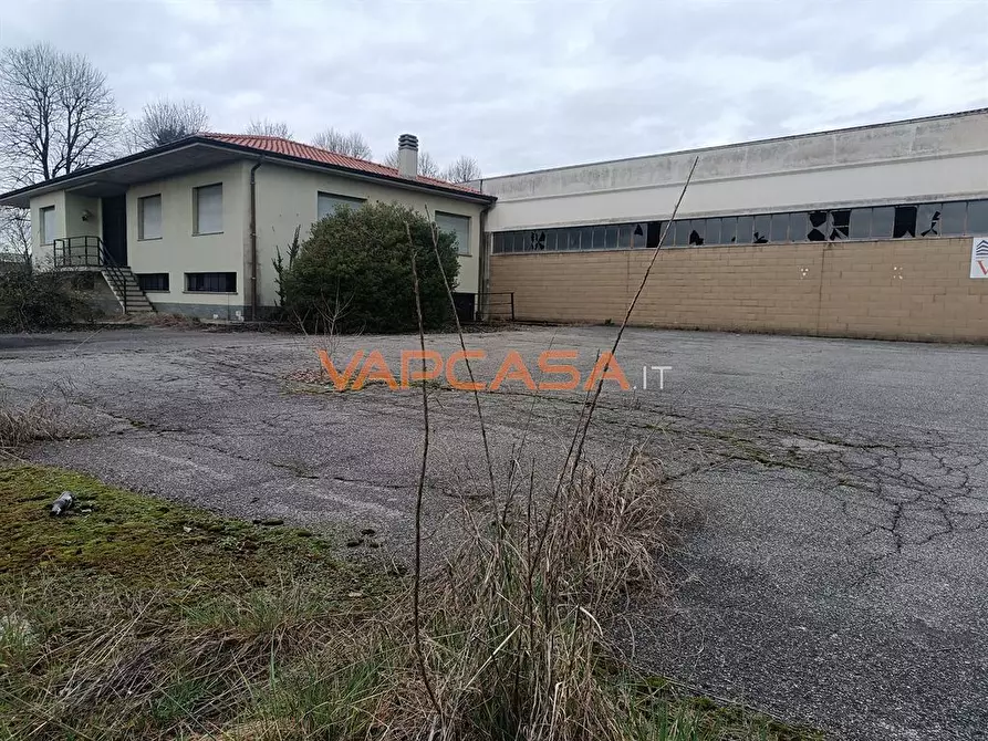 Immagine 9 di Capannone industriale in vendita  in VIA SPIRANO a Urgnano