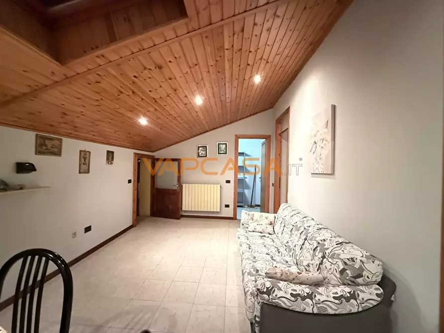 Immagine 4 di Casa indipendente in vendita  in VIA MONTE 3 a Capriolo