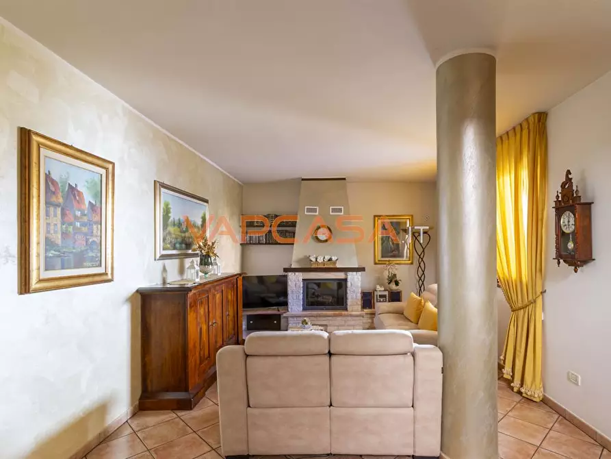 Immagine 9 di Villa in vendita  in via fleming 16 a Pontoglio