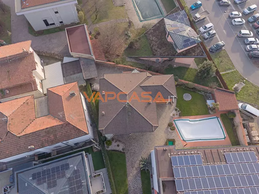 Immagine 6 di Villa in vendita  in via fleming 16 a Pontoglio