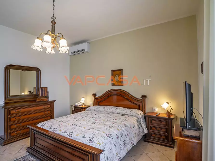 Immagine 2 di Villa in vendita  in via fleming 16 a Pontoglio