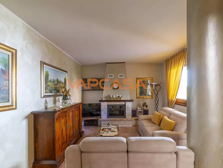 Immagine 8 di Villa in vendita  in via fleming 16 a Pontoglio