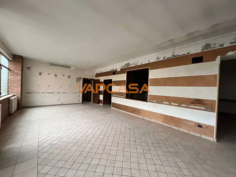 Immagine 3 di Negozio in affitto  in VIA PATRIOTI ROMANESI 8 a Romano Di Lombardia