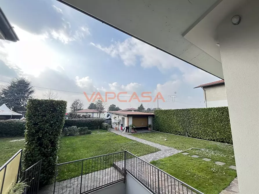 Immagine 7 di Casa bifamiliare in vendita  in ANTONIO GRAMSCI a Cividate Al Piano