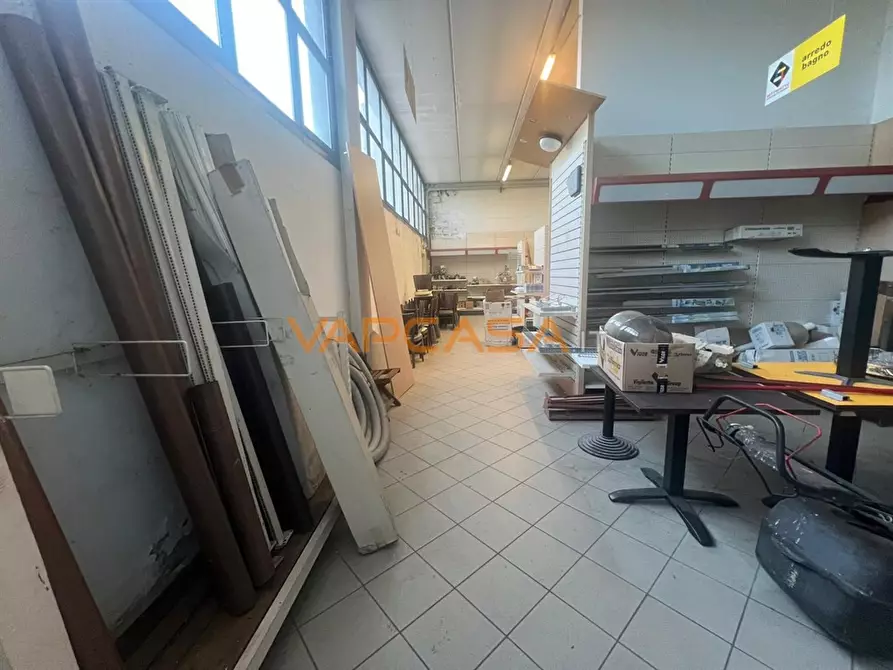 Immagine 3 di Capannone industriale in affitto  in via ghidini a Ghisalba