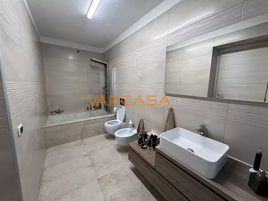 Immagine 8 di Casa indipendente in vendita  in via S. S. Redentore a Bagnatica