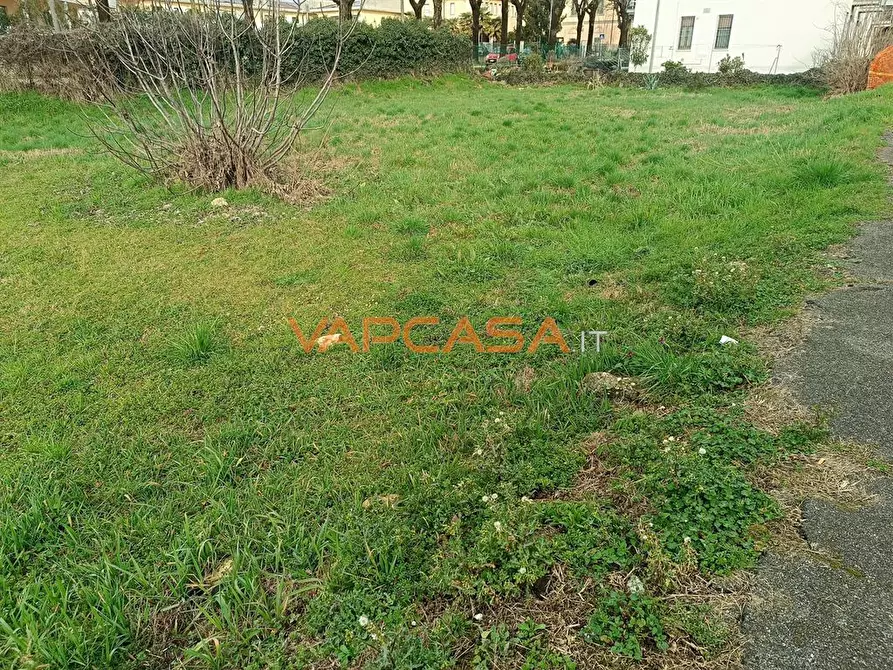 Immagine 1 di Terreno edificabile in vendita  in VIA MONTE GRAPPA a Urgnano