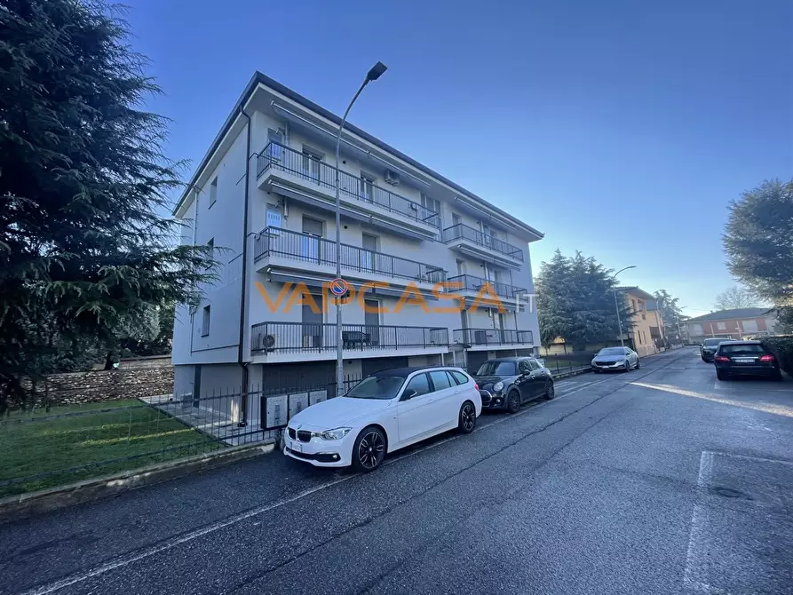 Immagine 8 di Appartamento in vendita  in VIA SENTIERI a Cividate Al Piano