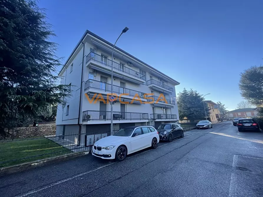 Immagine 9 di Appartamento in vendita  in VIA SENTIERI a Cividate Al Piano