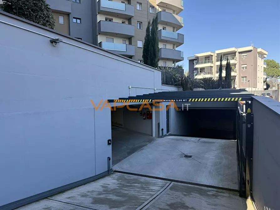 Immagine 9 di Appartamento in vendita  in Via Baslini 14 a Treviglio