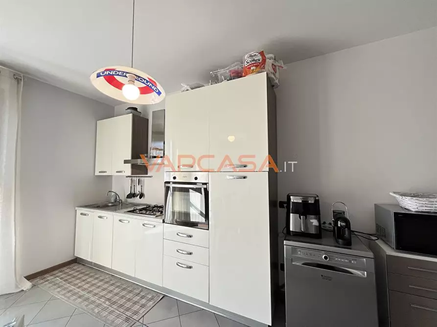 Immagine 1 di Appartamento in vendita  in VIA DEGLI ALPINI a Castel Rozzone