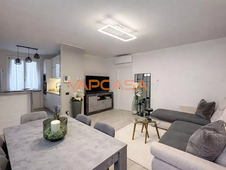 Immagine 7 di Appartamento in vendita  in VIA XXV APRILE 47 a Cologno Al Serio