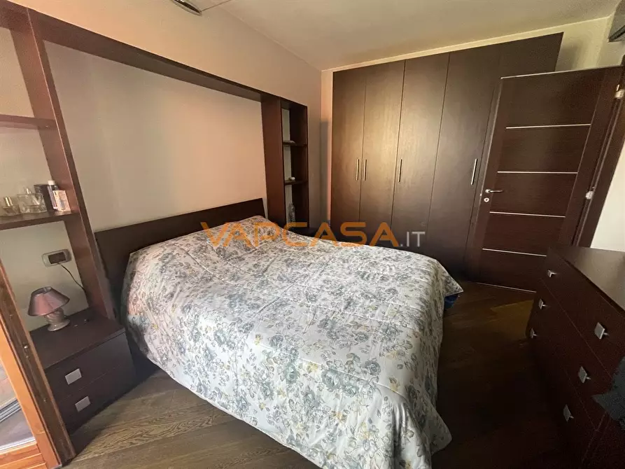 Immagine 1 di Appartamento in vendita  in VIA COLOMBERA a Romano Di Lombardia