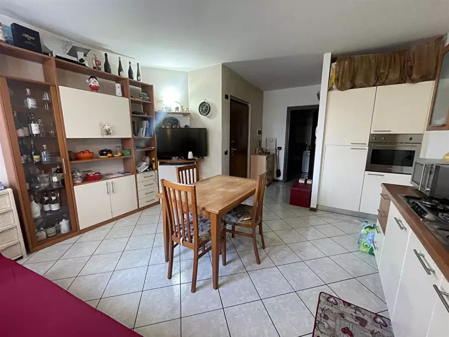 Immagine 3 di Appartamento in vendita  in VIA GIULIO DE MICHELI a Covo