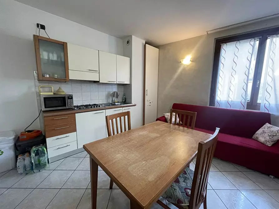 Immagine 8 di Appartamento in vendita  in VIA GIULIO DE MICHELI a Covo