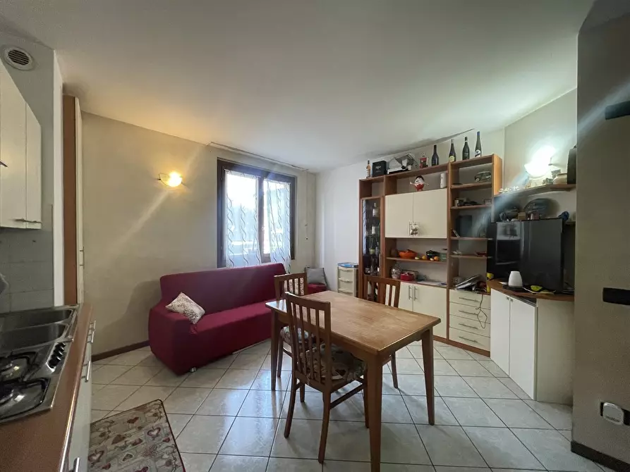 Immagine 4 di Appartamento in vendita  in VIA GIULIO DE MICHELI a Covo