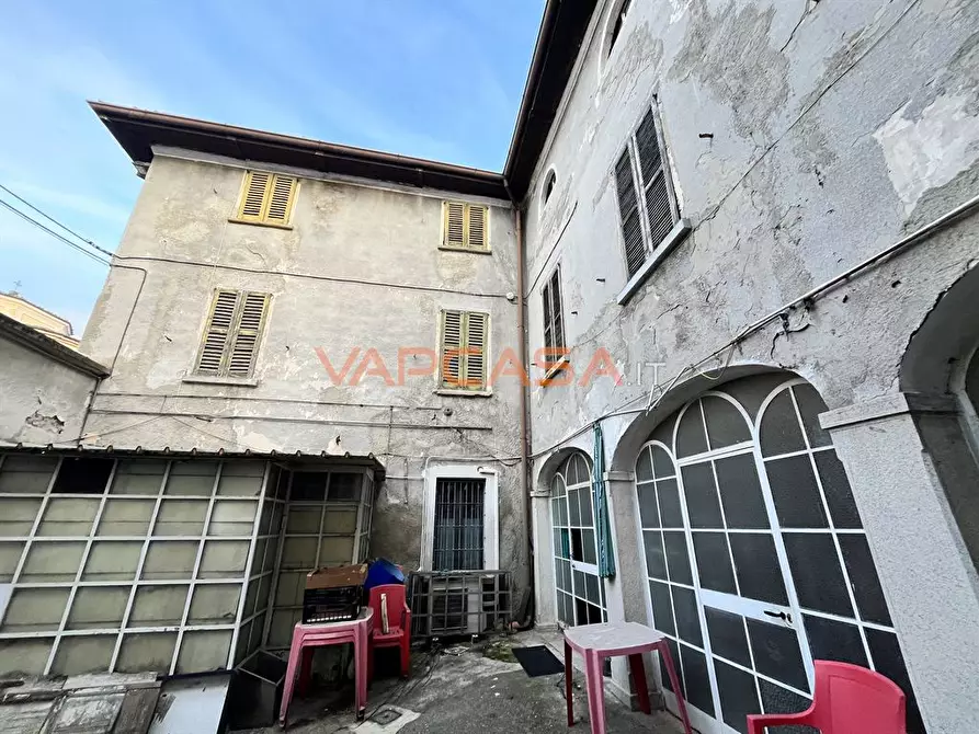 Immagine 6 di Palazzo in vendita  in VIA NAZARIO SAURO a Romano Di Lombardia
