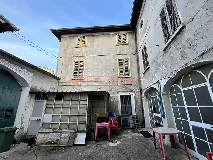 Immagine 4 di Palazzo in vendita  in VIA NAZARIO SAURO a Romano Di Lombardia