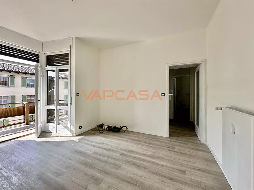 Immagine 3 di Appartamento in vendita  in VIA DANTE ALIGHIERI a Seriate