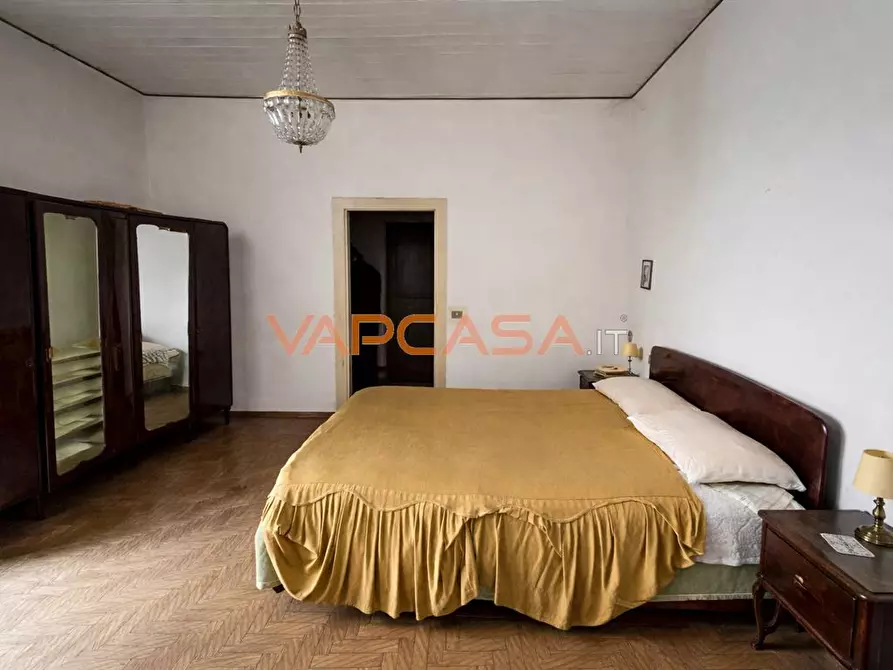 Immagine 1 di Casa indipendente in vendita  in VIA LOCATELLI a Martinengo