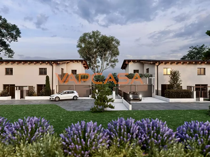 Immagine 2 di Appartamento in vendita  in VIA A. VESPUCCI 2 a Cologno Al Serio