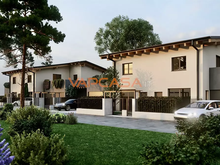 Immagine 2 di Appartamento in vendita  in VIA A. VESPUCCI 2 a Cologno Al Serio