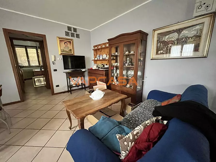 Immagine 1 di Appartamento in vendita  in VIA PATRIOTI ROMANESI 30 a Romano Di Lombardia