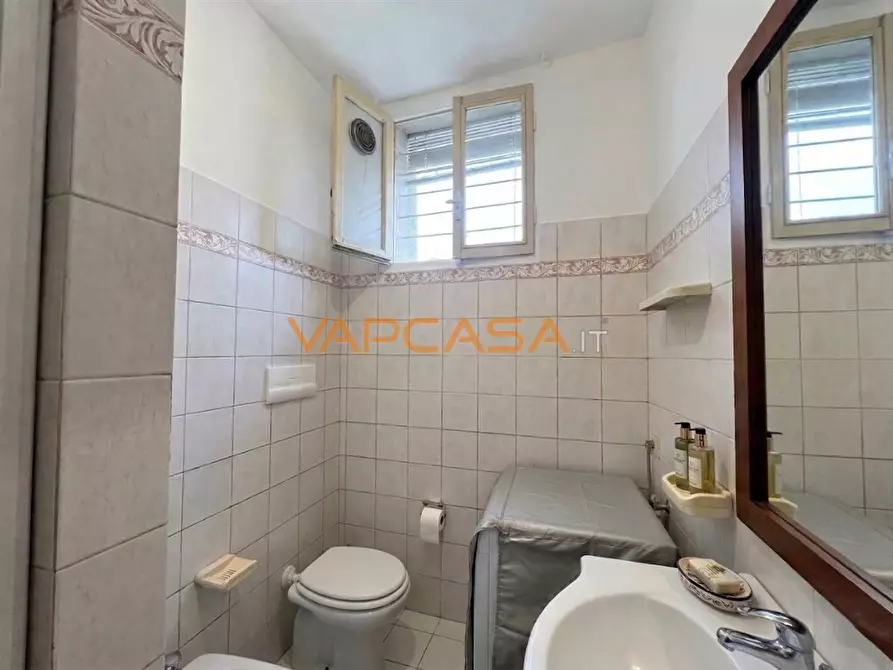 Immagine 3 di Appartamento in vendita  in via cambranti a Chiari