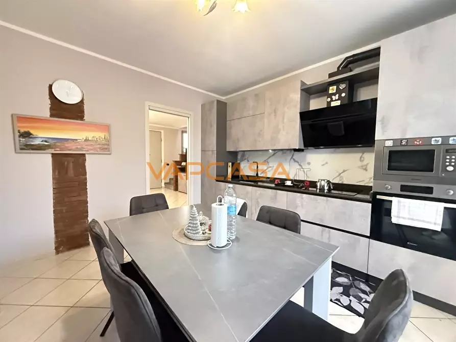 Immagine 4 di Villetta a schiera in vendita  in VIA TOSCANINI 2 a Calcio