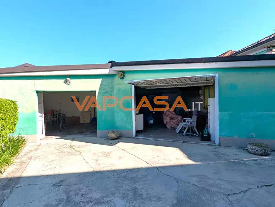 Immagine 6 di Villa in vendita  in via abele crespi 25 a Fara Gera D'adda