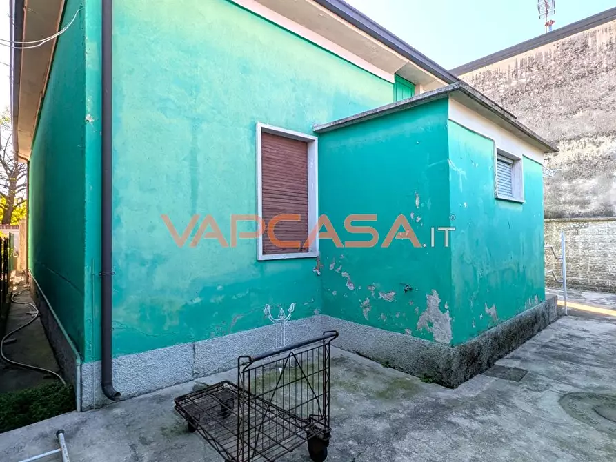 Immagine 5 di Villa in vendita  in via abele crespi 25 a Fara Gera D'adda