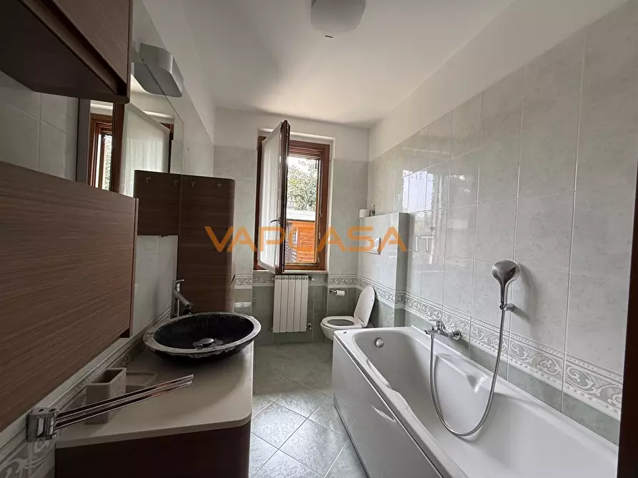 Immagine 5 di Appartamento in vendita  in VIA SILVIO PELLICO 2 a Pontoglio