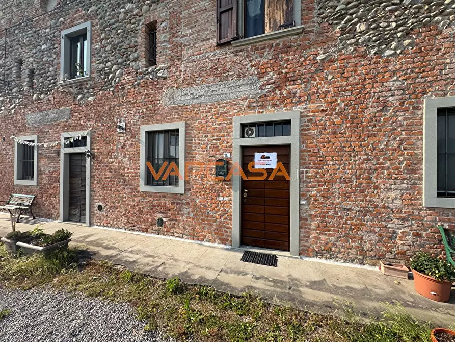 Immagine 1 di Appartamento in vendita  in via colloeni 14 a Cavernago