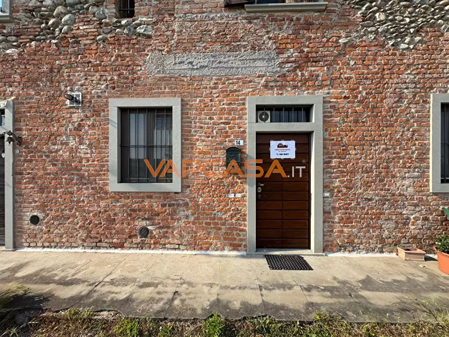 Immagine 2 di Appartamento in vendita  in via colloeni 14 a Cavernago