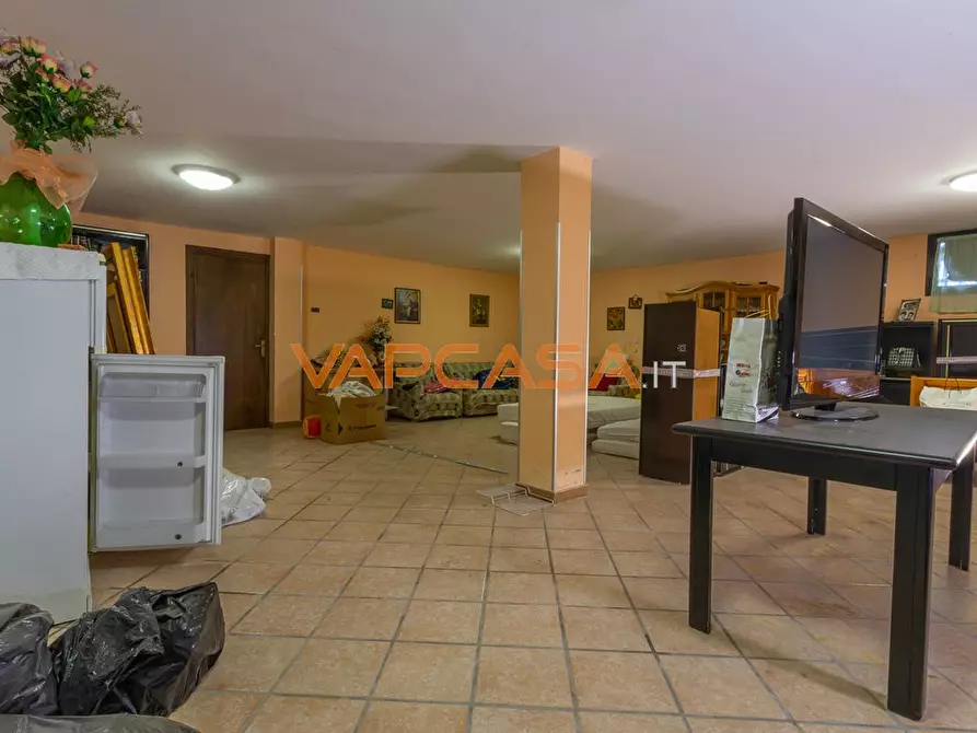 Immagine 5 di Appartamento in vendita  in Via Rossini a Lurano