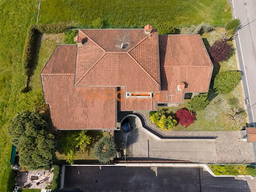 Immagine 4 di Appartamento in vendita  in Via Rossini a Lurano