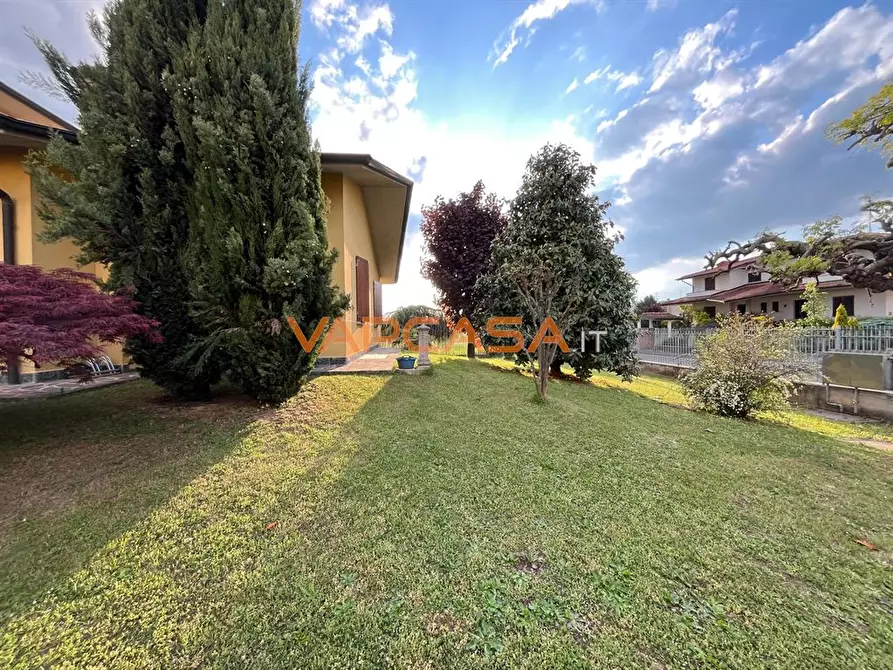 Immagine 6 di Appartamento in vendita  in Via Rossini a Lurano