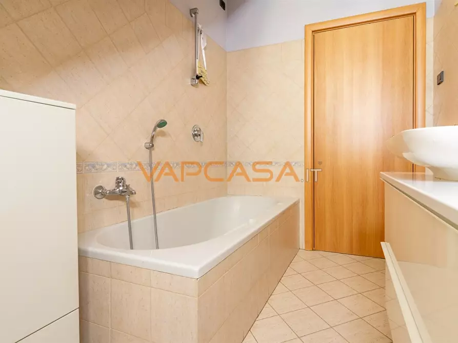 Immagine 7 di Villa in vendita  in VIA SOLFERINO 73 a Cividate Al Piano