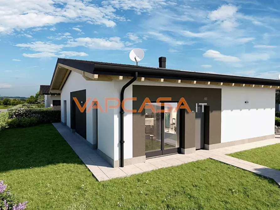 Immagine 4 di Villa in vendita  a Palazzolo Sull'oglio