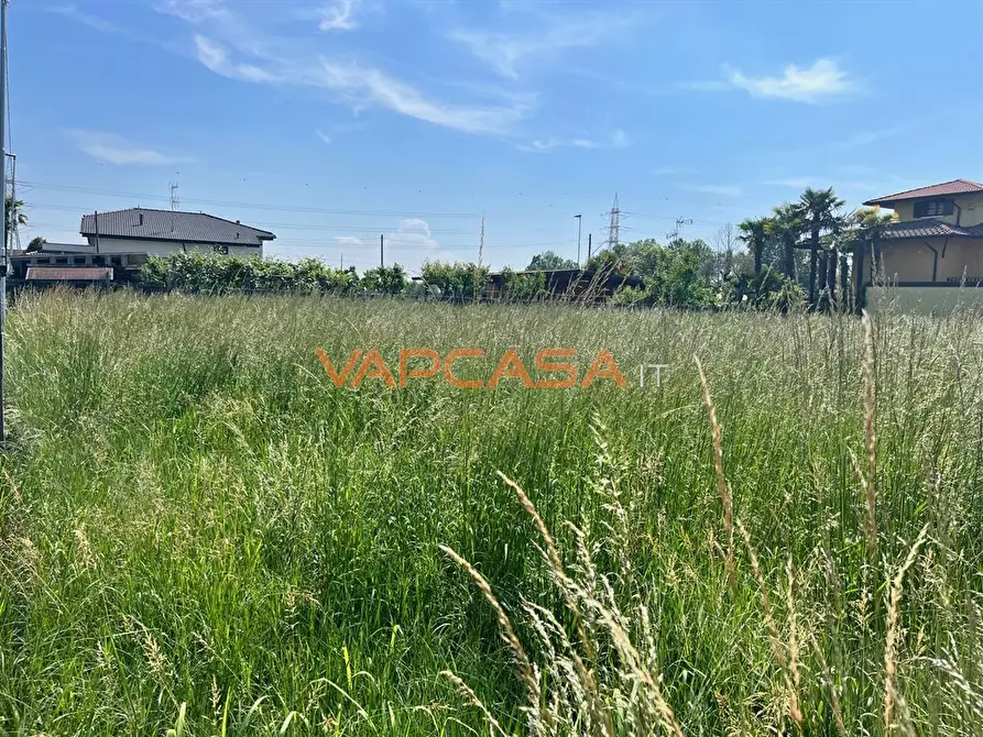 Immagine 1 di Terreno edificabile in vendita  in VIA IV NOVEMBRE SNC a Bariano
